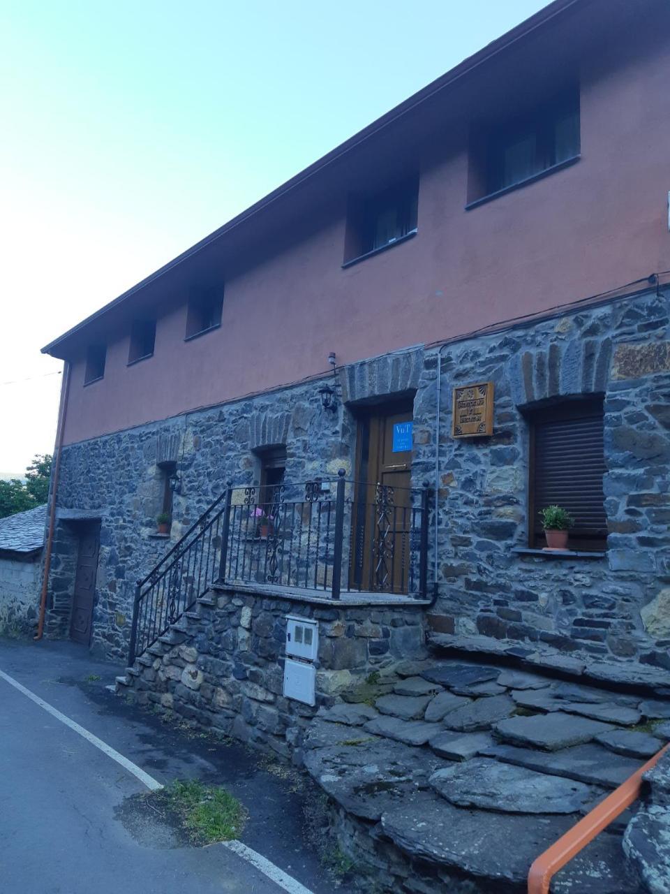 Willa Casa Antonio Y Benina Sosas de Laciana Zewnętrze zdjęcie